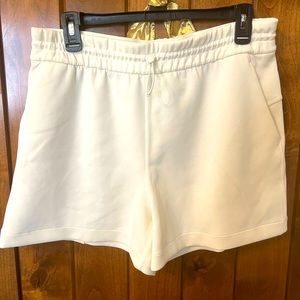 Lulelemon Size 10 White Shorts
